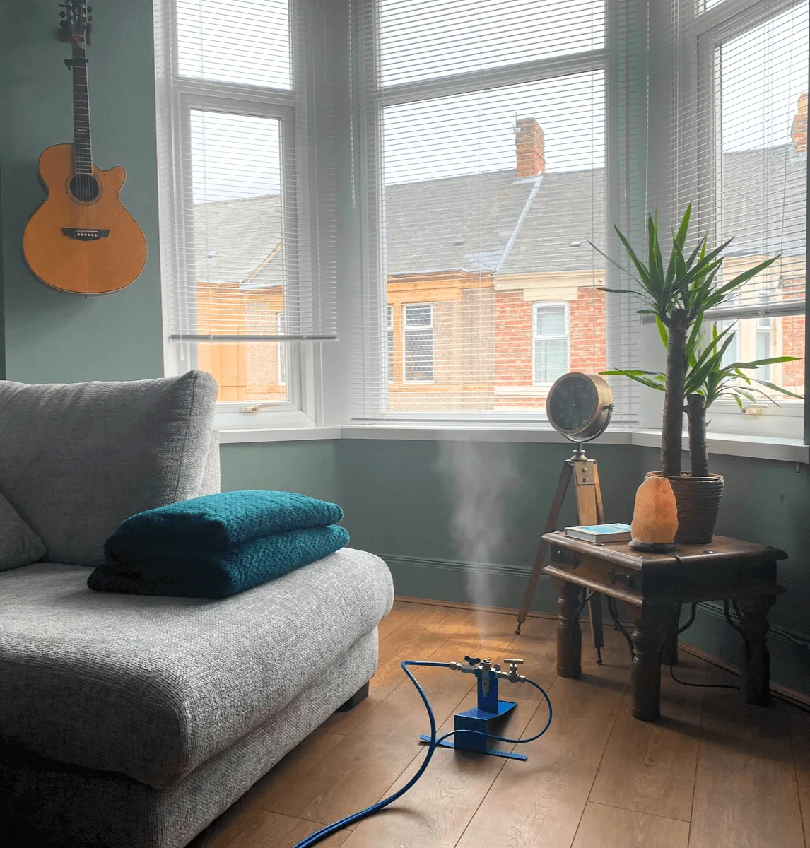 VaPURE&trade; vapor treatment in a living room